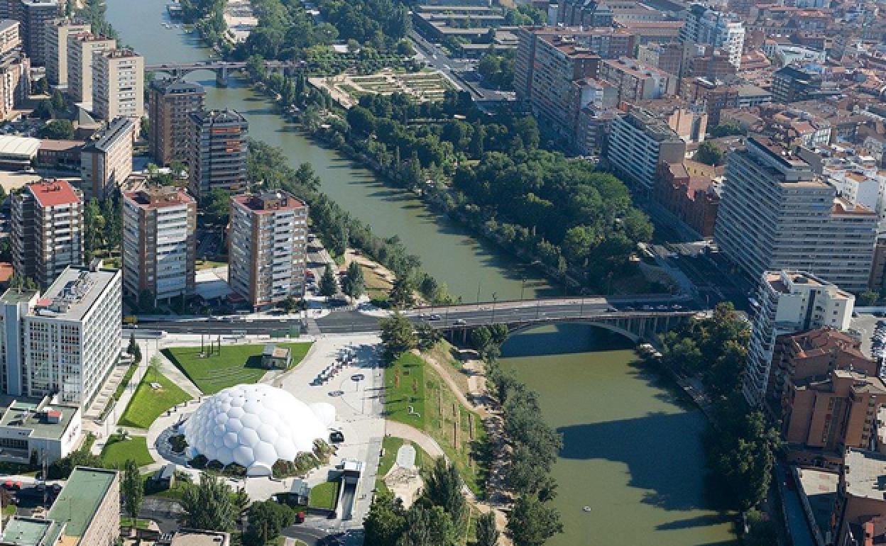 Vista aérea de Valladolid, con la Cúpula del Milenio en primer término. 