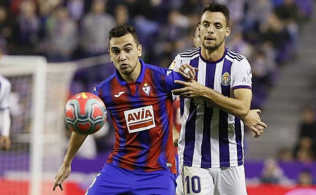 Desde la victoria ante el Eibar del pasado noviembre, el colchón del Real Valladolid respecto al descenso no ha sido menor de cinco puntos.