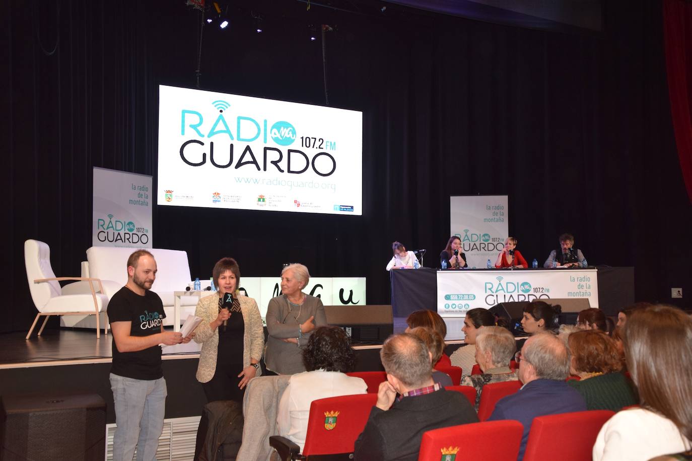 Guardo estrena radio local.
