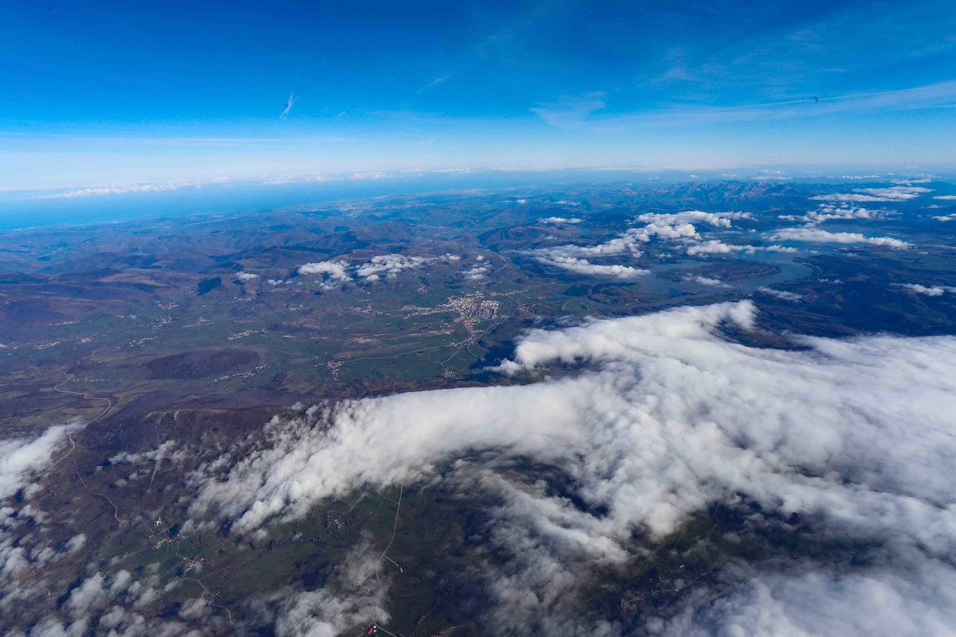 Fotos: Las espectaculares imágenes que deja la Travesía en globo por los Picos