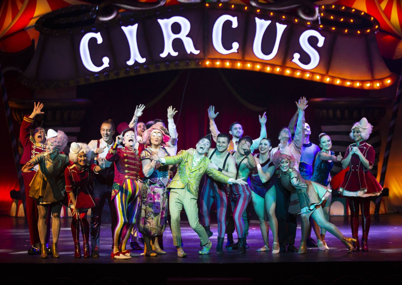 Pase gráfico de 'Circlassica', la historia sobre el circo de Emilio Aragón que acoge el Teatro Calderón de Valladolid.