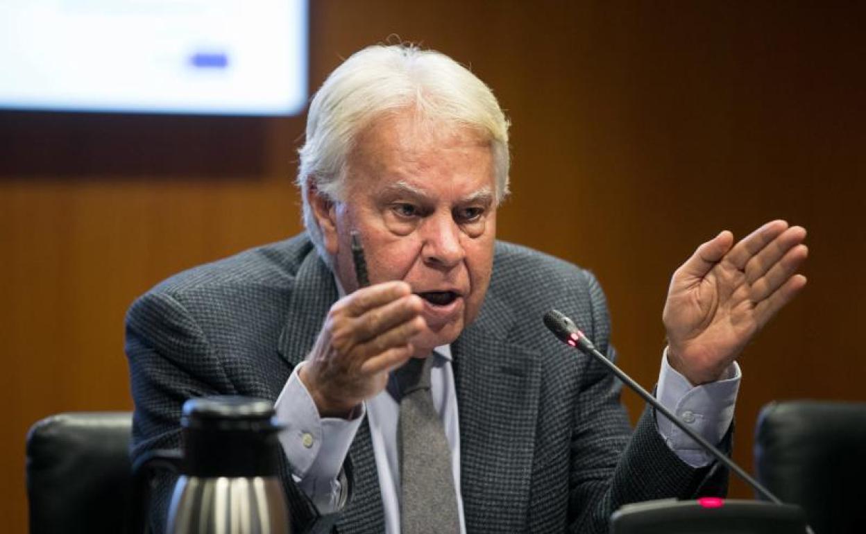 Felipe González, durante un acto celebrado este jueves en Zaragoza.