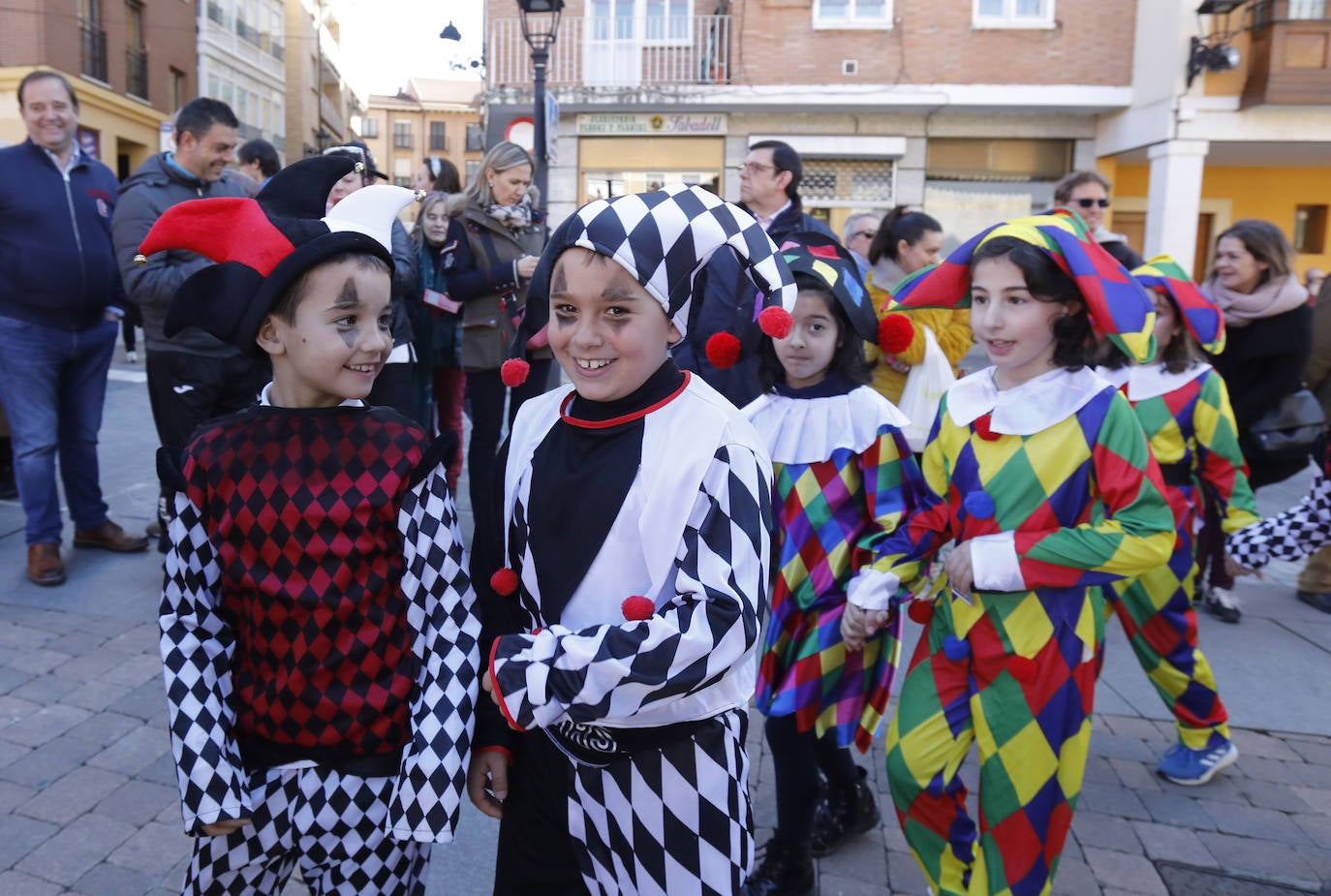 El colegio Jorge Manrique de Palencia vive el carnaval. 