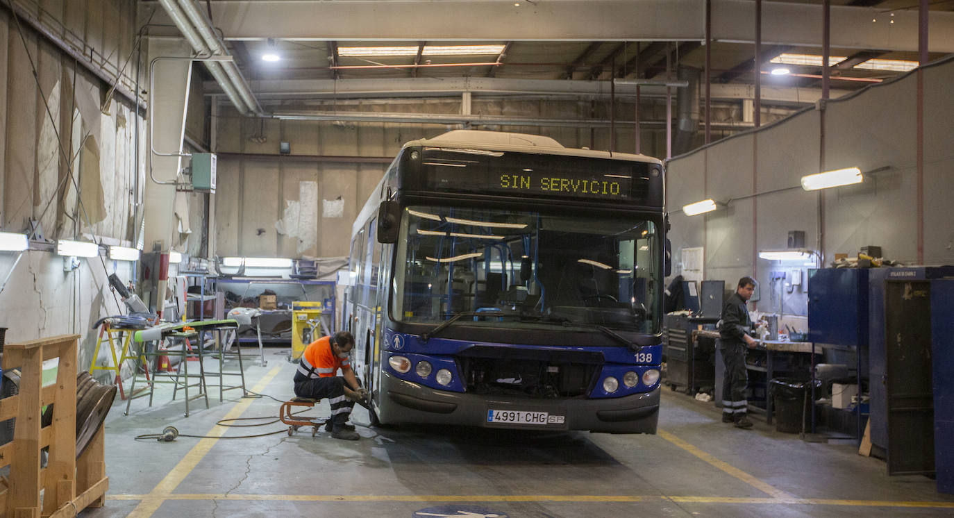 Más de 30.000 horas de taller al año y revisa la flota cada 35 días. 
