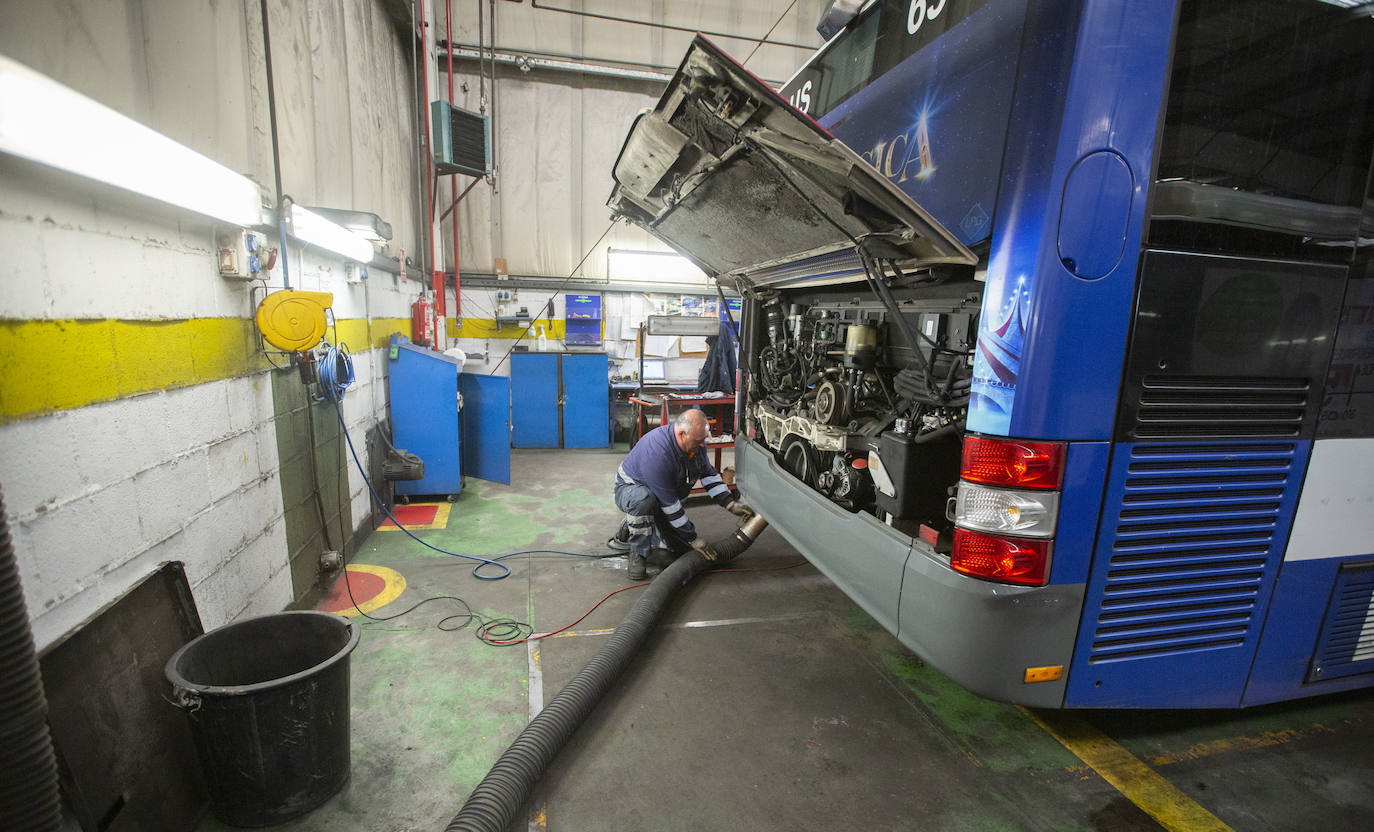 Más de 30.000 horas de taller al año y revisa la flota cada 35 días. 