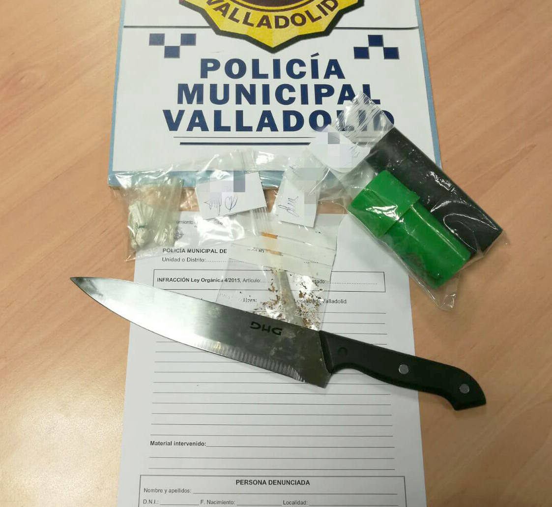 Intervención policial durante el botellón de carnaval en el entorno de Las Moreras y La Rosaleda.