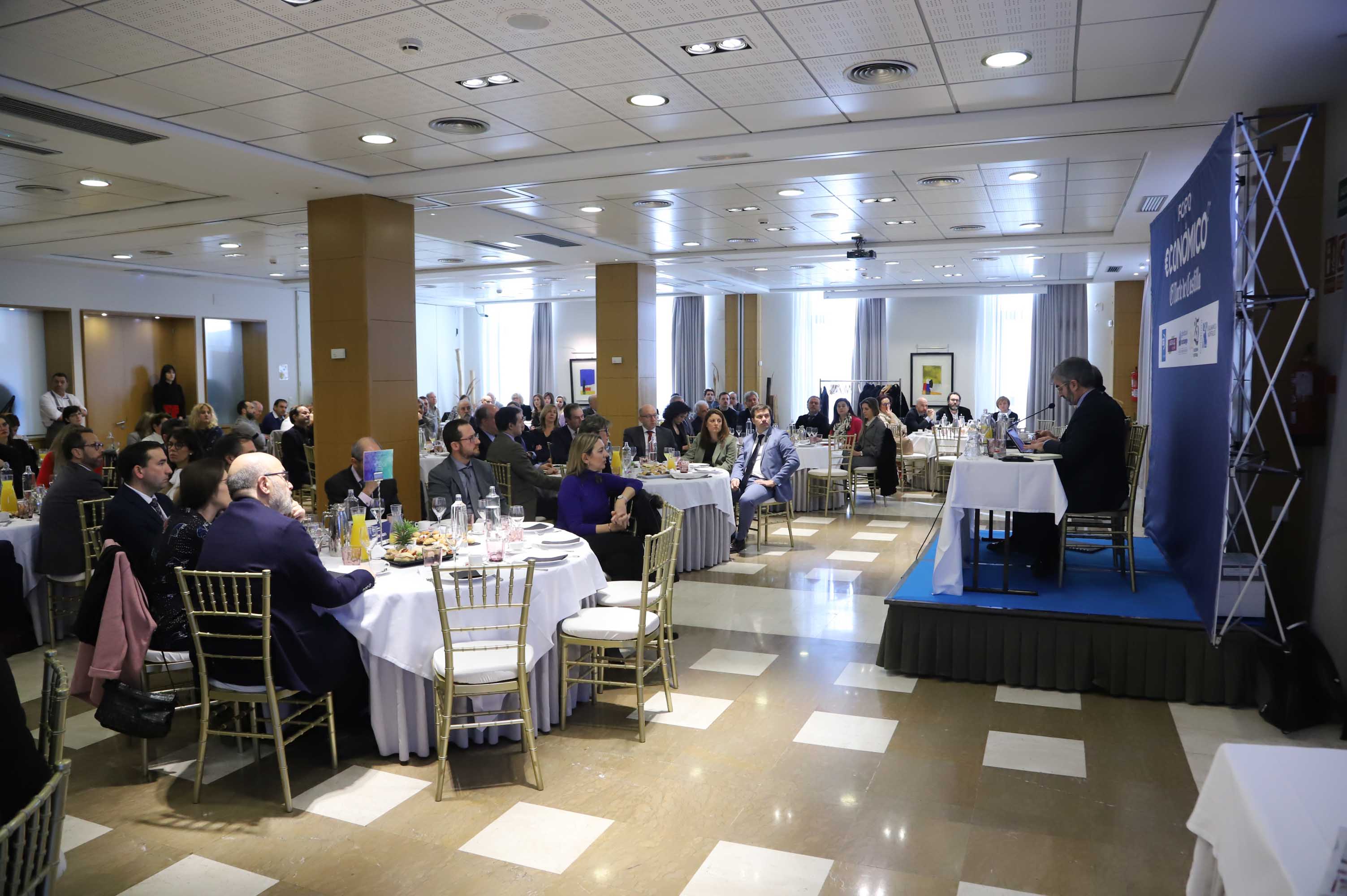 Fotos: El consejero de Cultura y Turismo participa en el Foro de El Norte en Salamanca