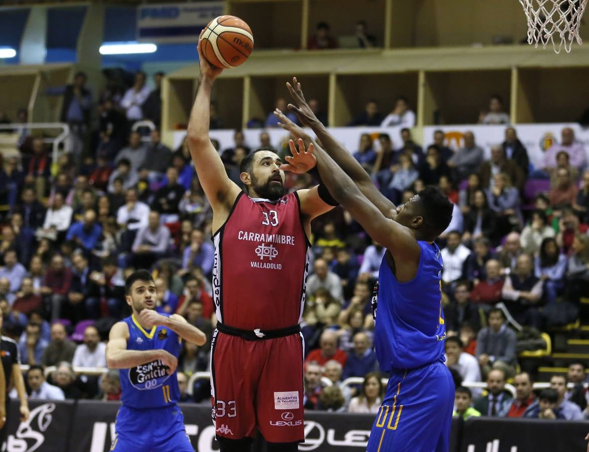 La dolorosa derrota en Lugo había sembrado una duda sobre el estado físico del equipo motivada por una merma en el ritmo y, sobre todo, en la intensidad atrás. Y ésta quedó sin despejar con un juego a ráfagas, sin continuidad y a expensas durante demasiados minutos de un rival muy justo de recursos.