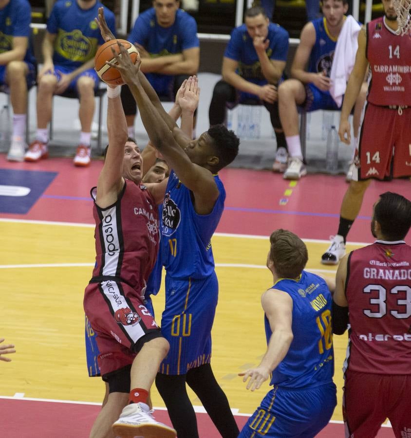 La dolorosa derrota en Lugo había sembrado una duda sobre el estado físico del equipo motivada por una merma en el ritmo y, sobre todo, en la intensidad atrás. Y ésta quedó sin despejar con un juego a ráfagas, sin continuidad y a expensas durante demasiados minutos de un rival muy justo de recursos.