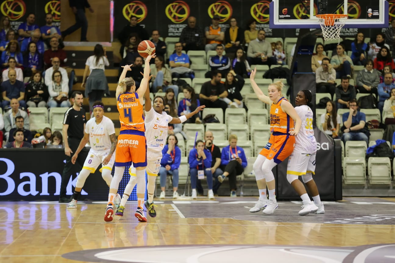 Los dos equipos se han visto las caras en la Liga recientemente con triunfo para las valencianas 75-58.