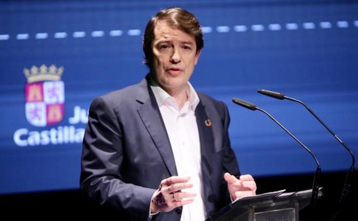 El presidente de la Junta, Alfonso Fernández Mañueco, inaugura la Jornada 'Contigo: Transformación Digital. Herramientas para el proyecto de Castilla y León'.