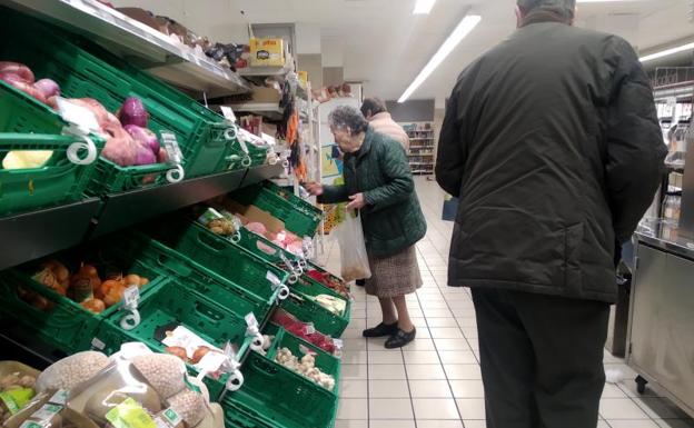 Mercadona controlará el aforo de los supermercados y obligará a mantener una distancia de un metro