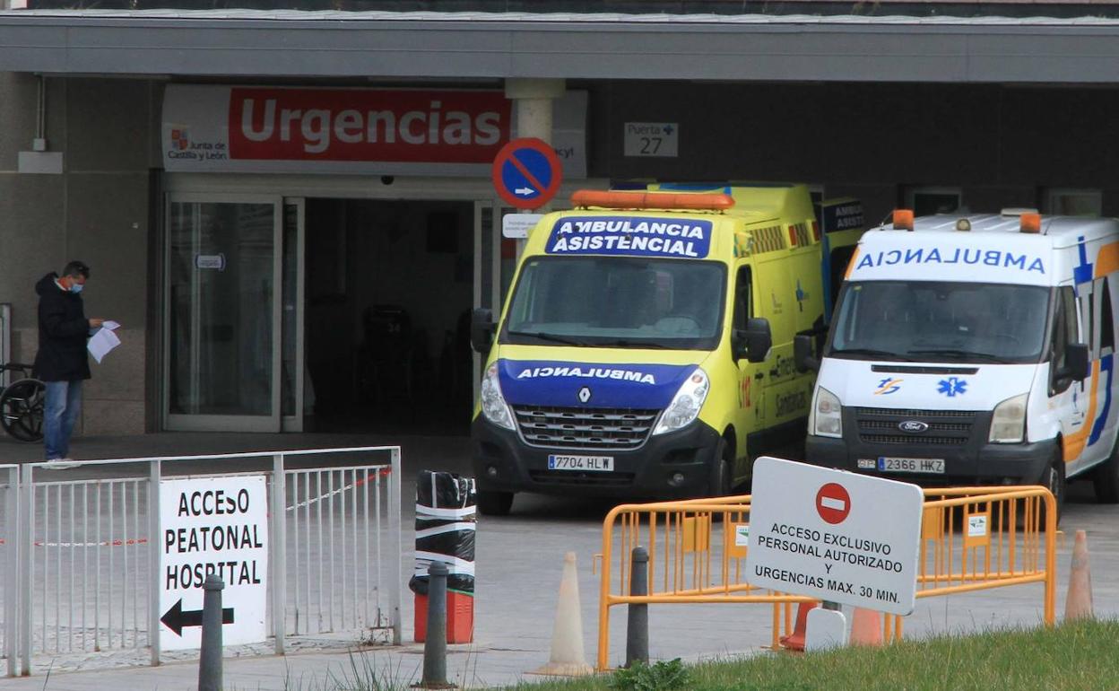 Entrada al servicio de Urgencias del Hospital de Segovia. 