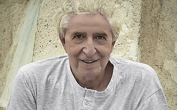 El escritor Javier Figuero. 