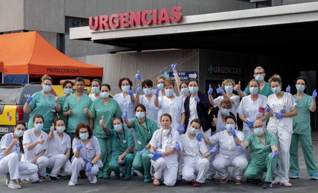 El equipo de profesionales de Urgencias del Clínico de Valladolid. 