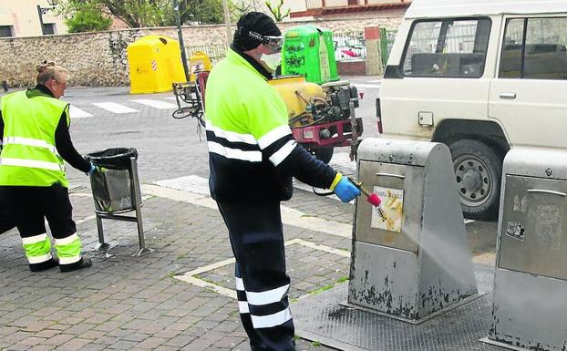 Cuéllar desinfecta sus calles y suspende la feria multisectorial 