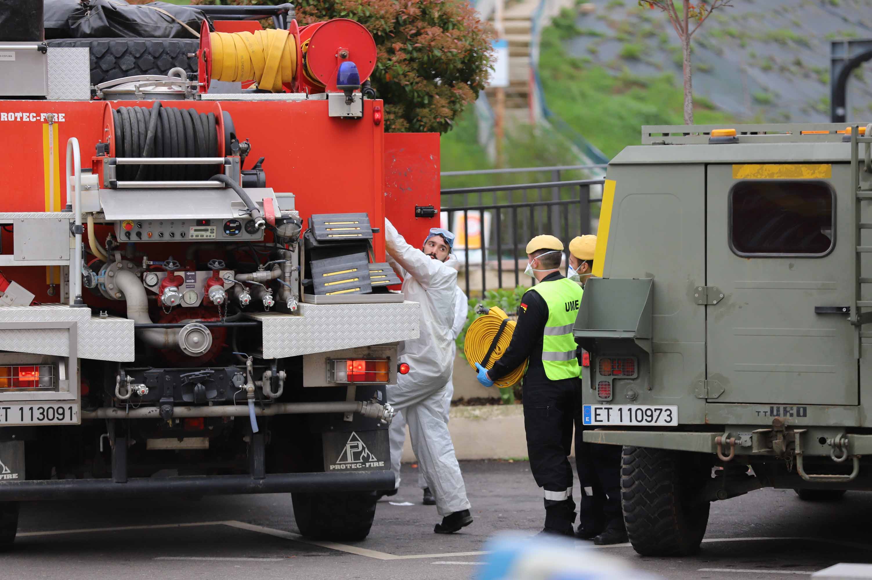 Intervención de la UME en el complejo hospitalario de Salamanca.