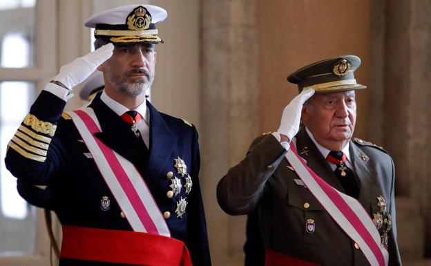 El Rey Felipe VI y el Rey Emérito, JuanCarlos I.