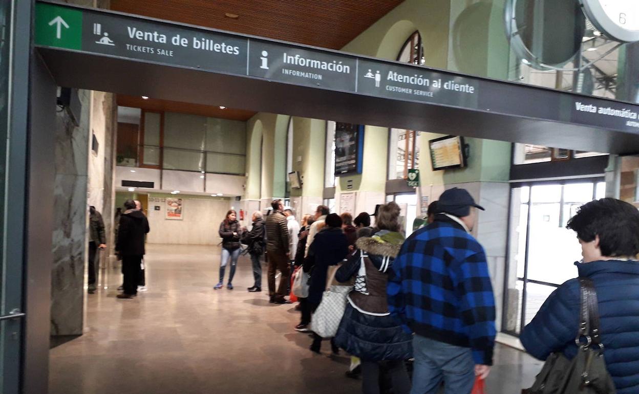 Taquillas de la estación de Valladolid.