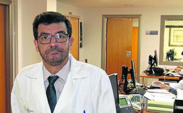 El coronavirus obliga al gerente de Asistencia Sanitaria de Segovia, Jorge Elizaga, a aislarse en su casa