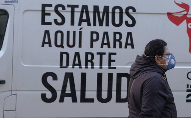 Un Juzgado da 24 horas a la Consejería de Sanidad para que provea de material de protección al personal sanitario