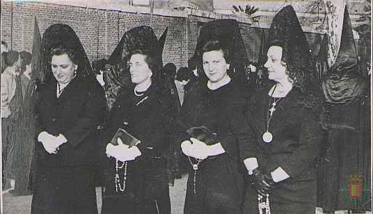 Imágenes de la Procesión de Penitencia y Caridad. 