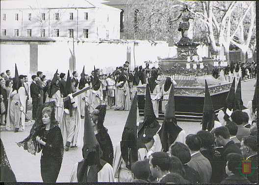 Imágenes de la Procesión de Penitencia y Caridad. 