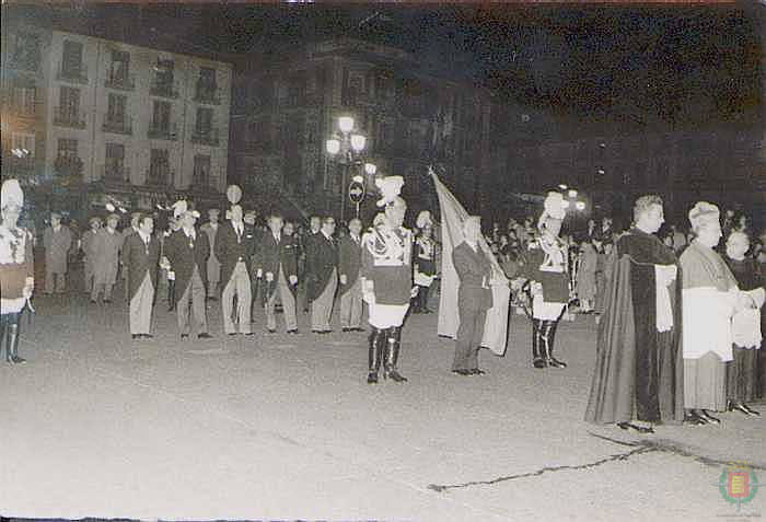 Cortejo de la Procesión General del Viernes Santo en los años 70 en Valladolid. 