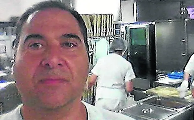 El cocinero del hospital de Palencia: «La falta de material llevó a que nos dijeran que no tomásemos precauciones»