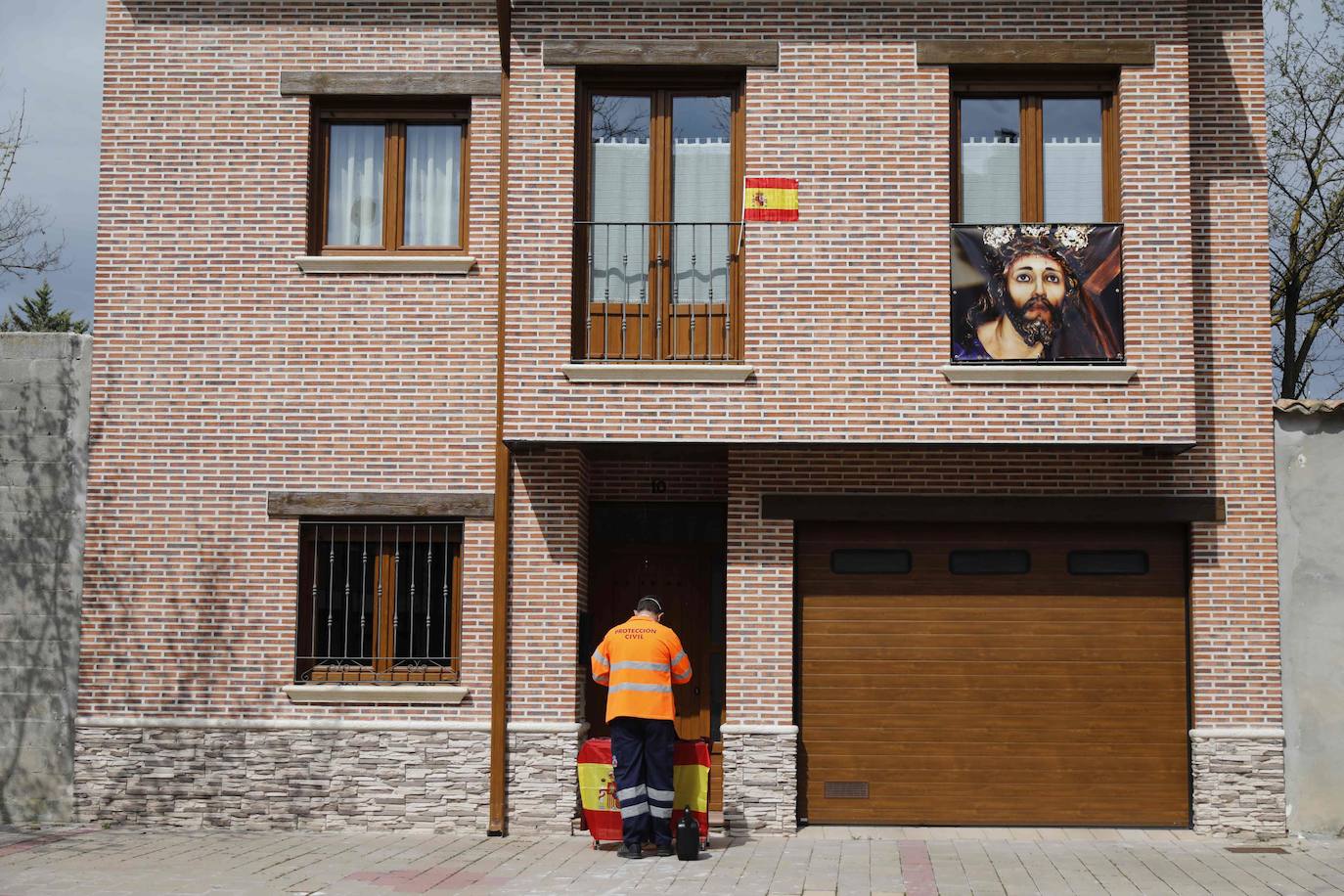 Simbólica Bajada del Ángel en Peñafiel.