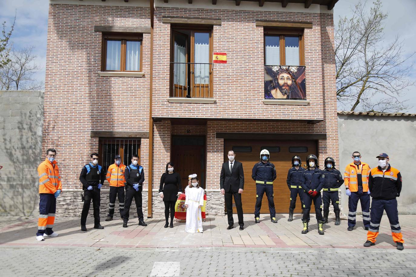 Simbólica Bajada del Ángel en Peñafiel.