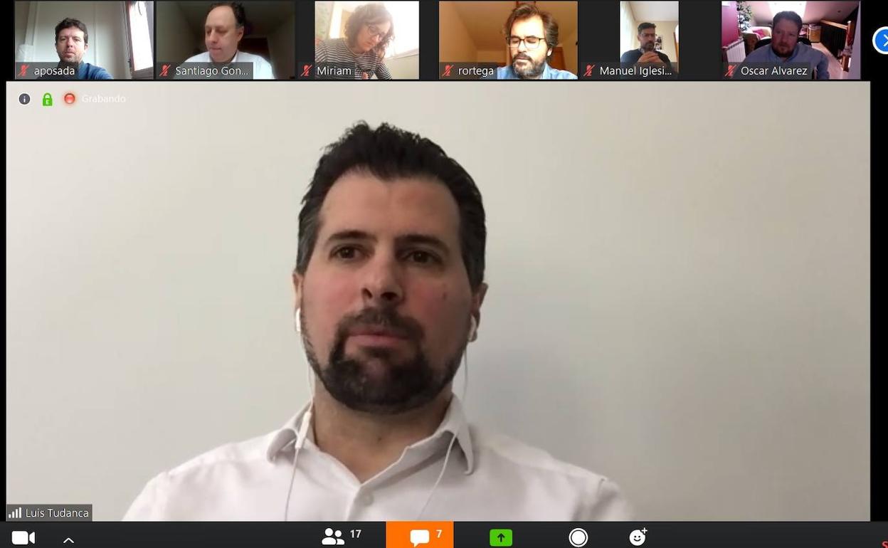 Luis Tudanca, durante su rueda de prensa a través de la aplicación Zoom