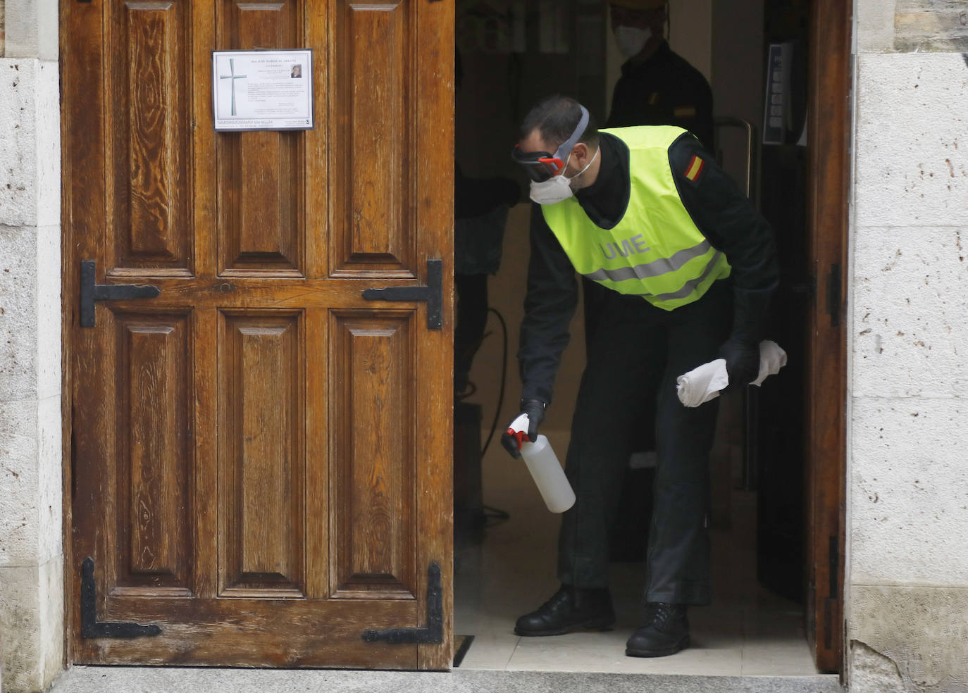 La UME prosigue con tareas de desinfección en Palencia.