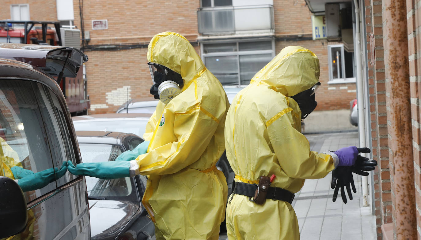 La UME prosigue con tareas de desinfección en Palencia.