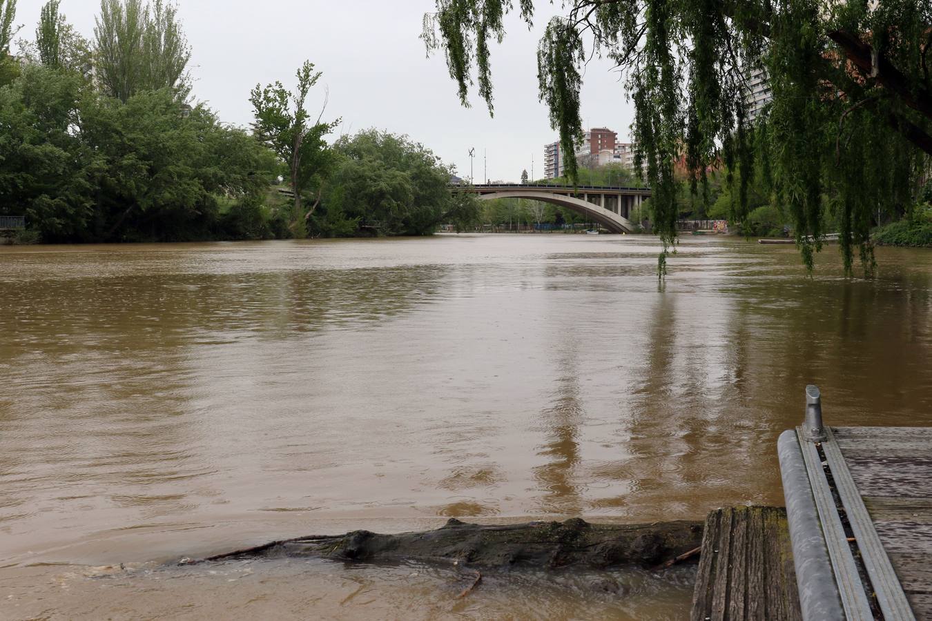 Las intensas lluvias que están protagonizando estas primeras semanas de abril han dejado una cantidad que supera ya con creces la media habitual para todo el mes