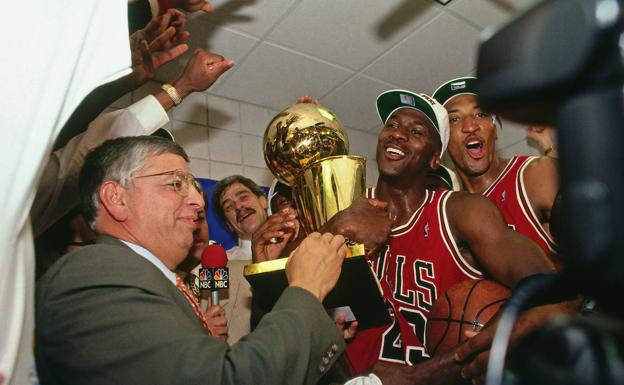 Michael Jordan y Scottie Pippen.