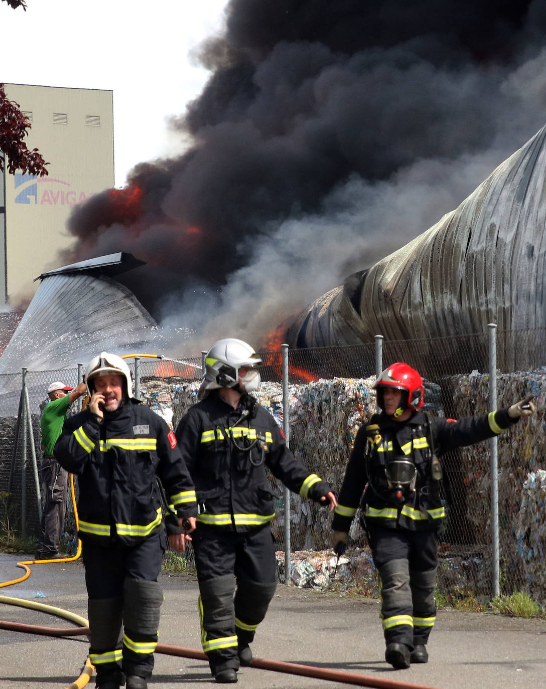 Aparatoso incendio en Valverde del Majano.