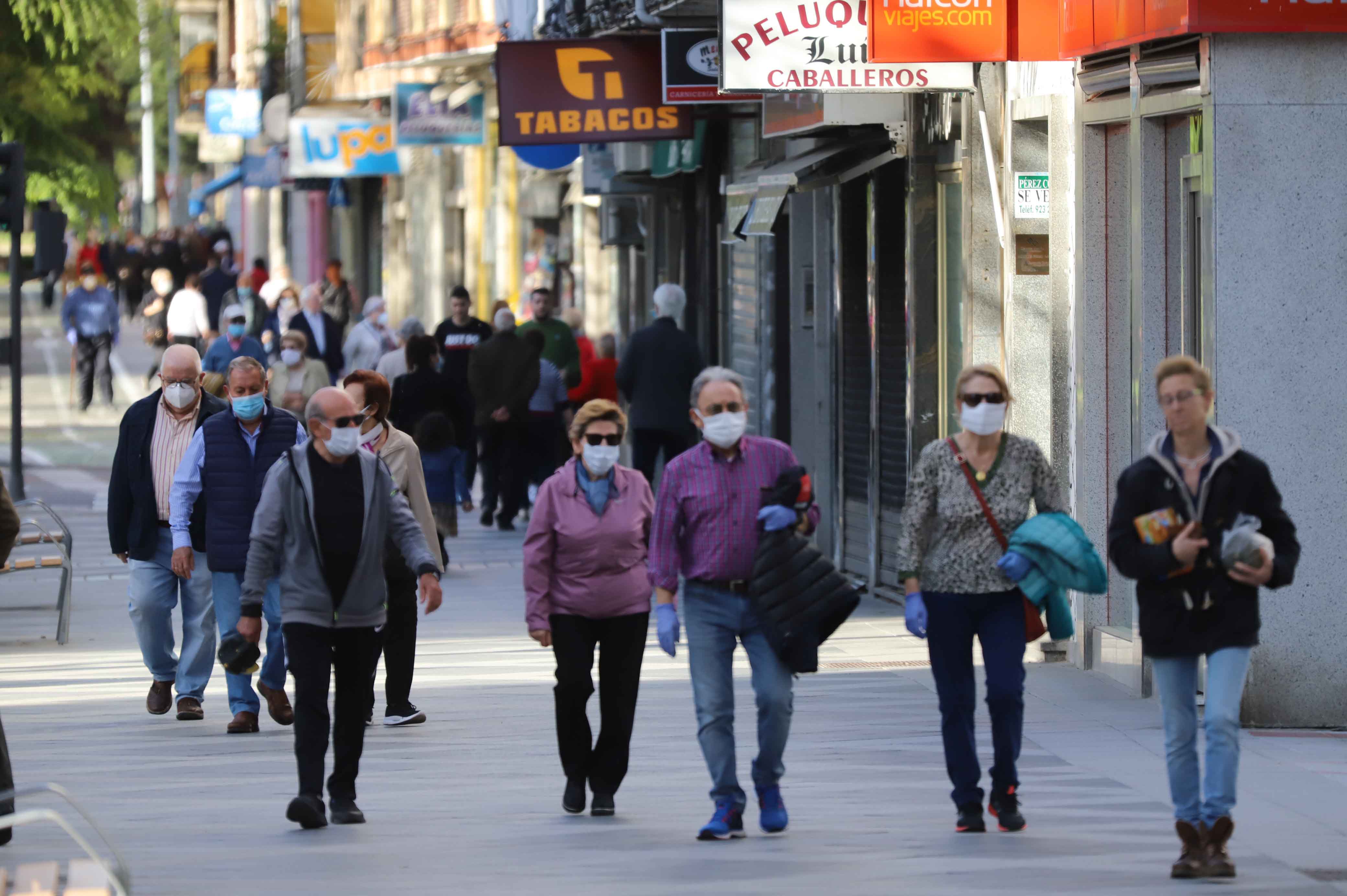 Fotos: Los salmantinos disfrutan de su primera tarde de paseo y deporte