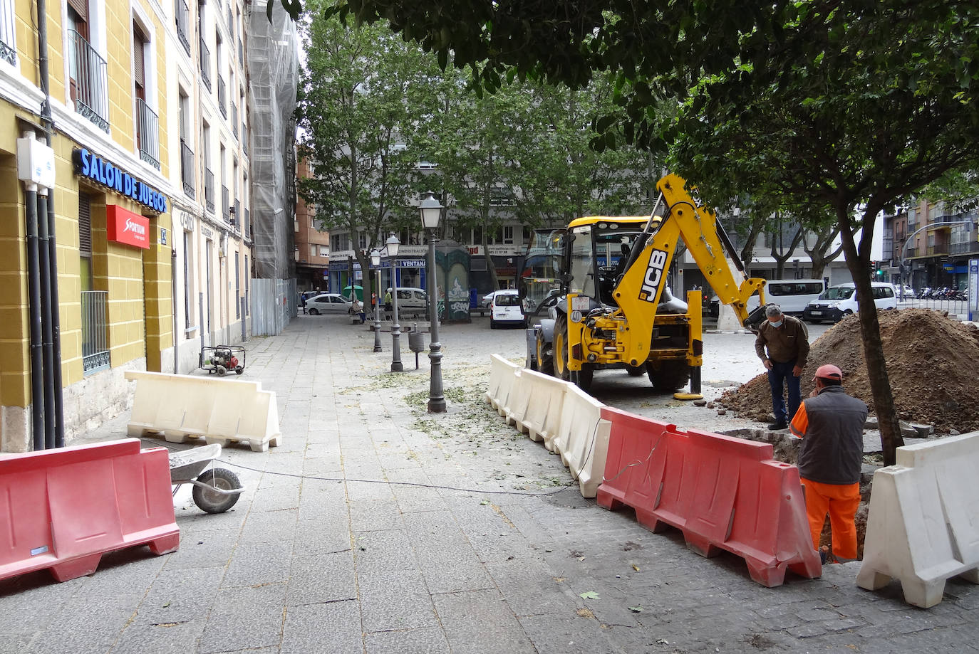 Los trabajos durarán tres meses y para agosto la plaza estará transitable 