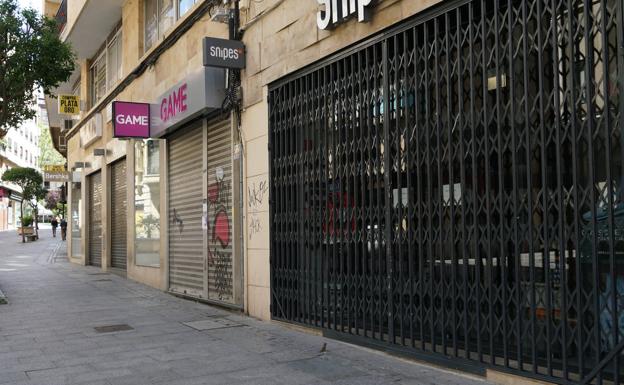 AESCO considera un sin sentido prohibir las rebajas y critica al Gobierno sus cambios de criterio