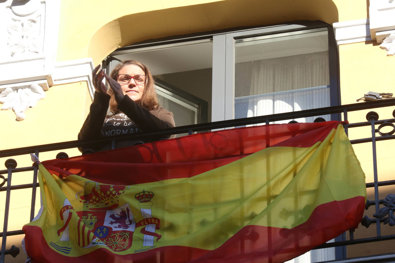 Fotos: Valladolid aplaude a sus sanitarios, quizá por última vez