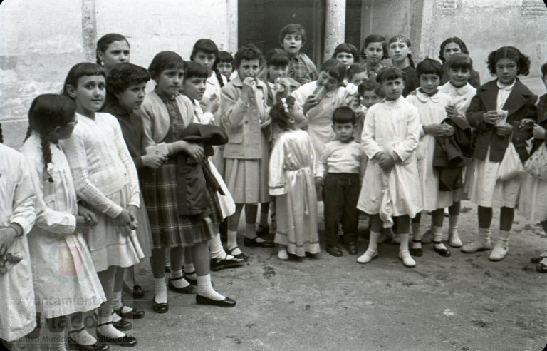 Fotos: Estampas del Valladolid antiguo (XL): Primera Comunión en el convento de Santa Catalina