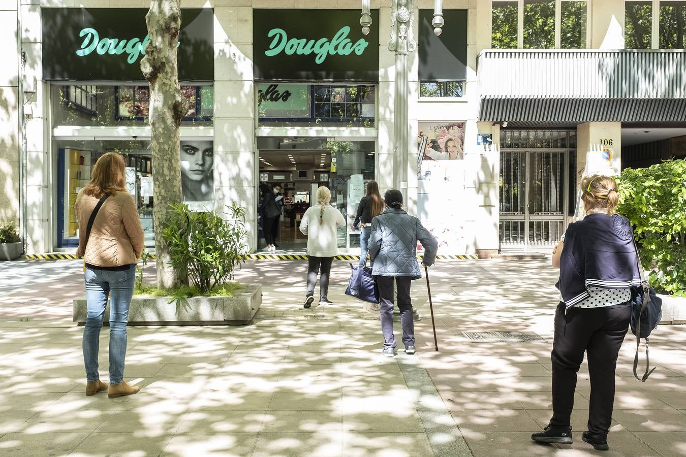 Fotos: El comercio de Valladolid reabre sus puertas