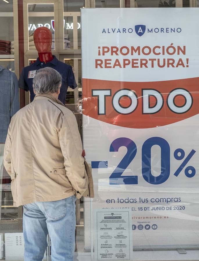 Fotos: El comercio de Valladolid reabre sus puertas