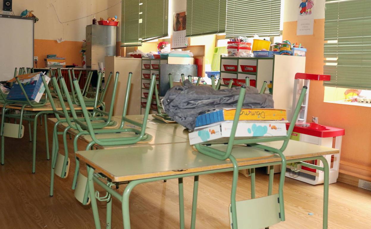 Aula sin alumnos en un colegio de Valladolid.