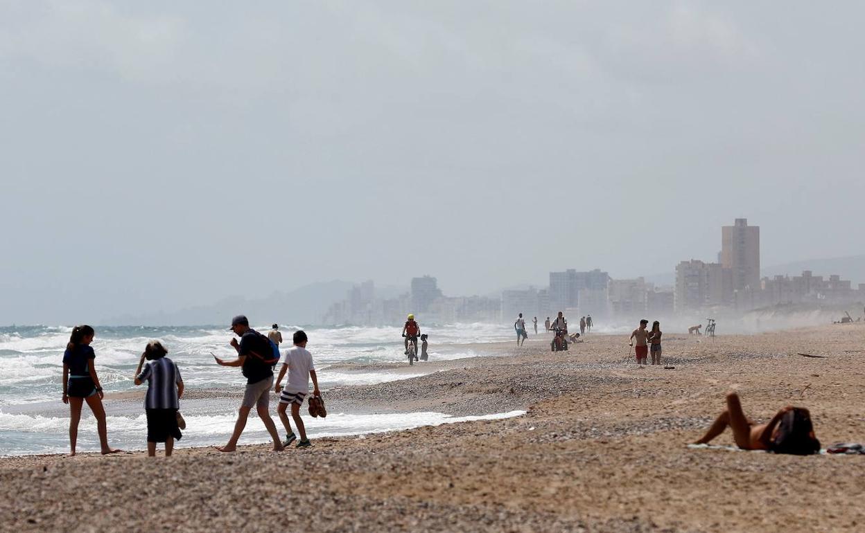 Vista general de la playa de El Saler, en Valencia.