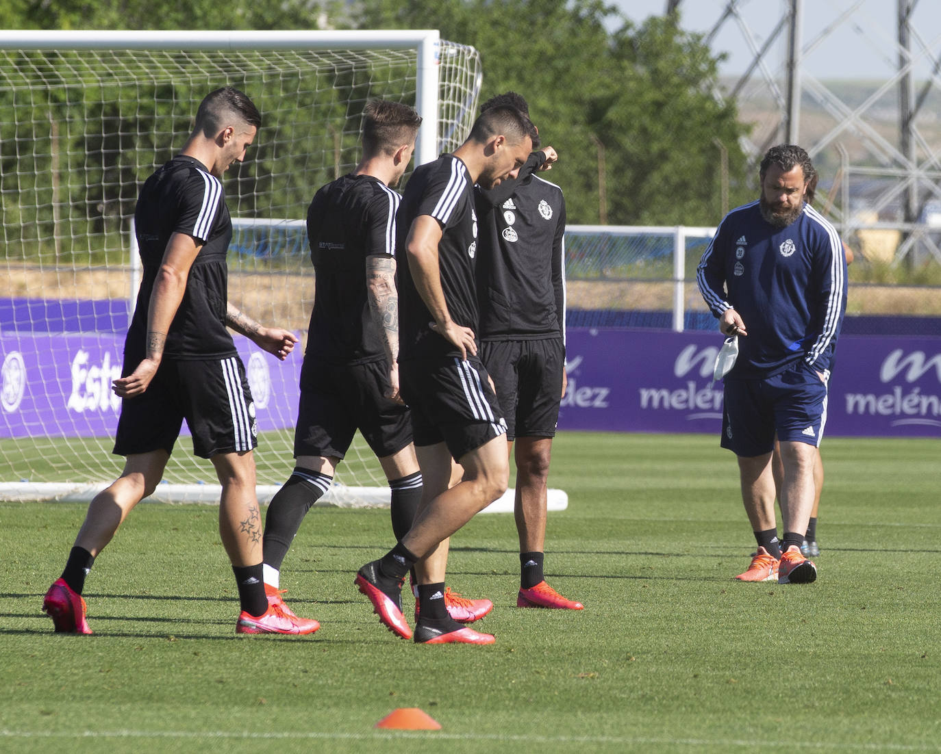 La plantilla de Sergio González se ha ejercitado esta mañana en las instalaciones del Pucela. 
