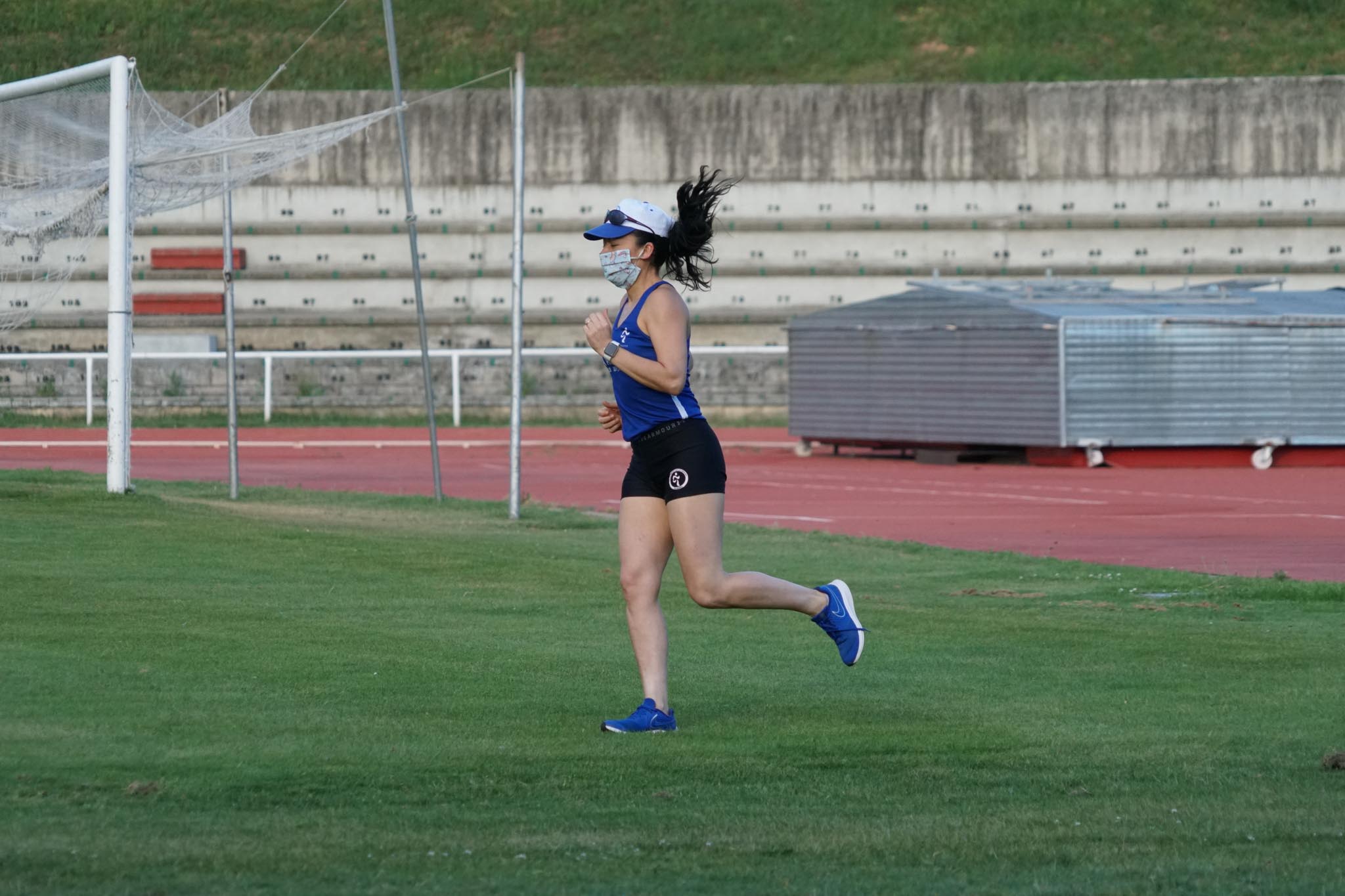 Fotos: Las Pistas de Atletismo del Helmántico se abren para los atletas