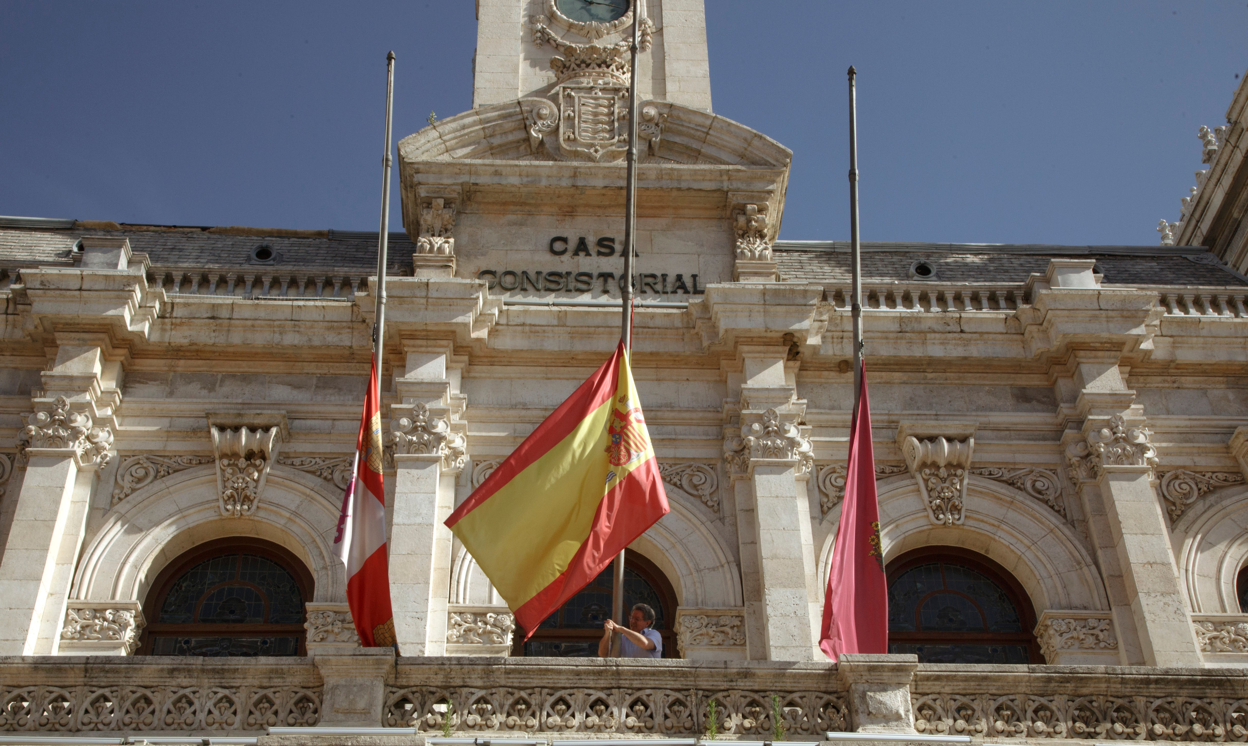 Las banderas ondearán a media asta durante diez días y en julio habrá un homenaje organizado por el Ayuntamiento