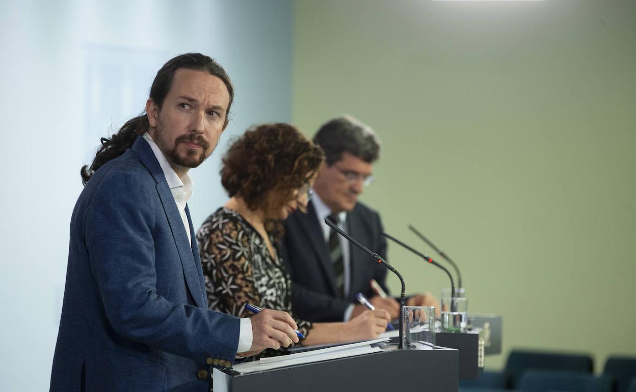 En primer término, Pablo Iglesias.